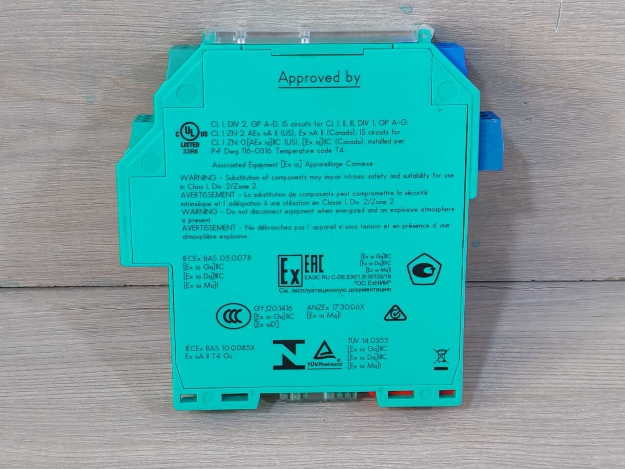 Pepperl+Fuchs KFD2-VR4-EX1.26 Voltage Repeater 70107327-New Without Box