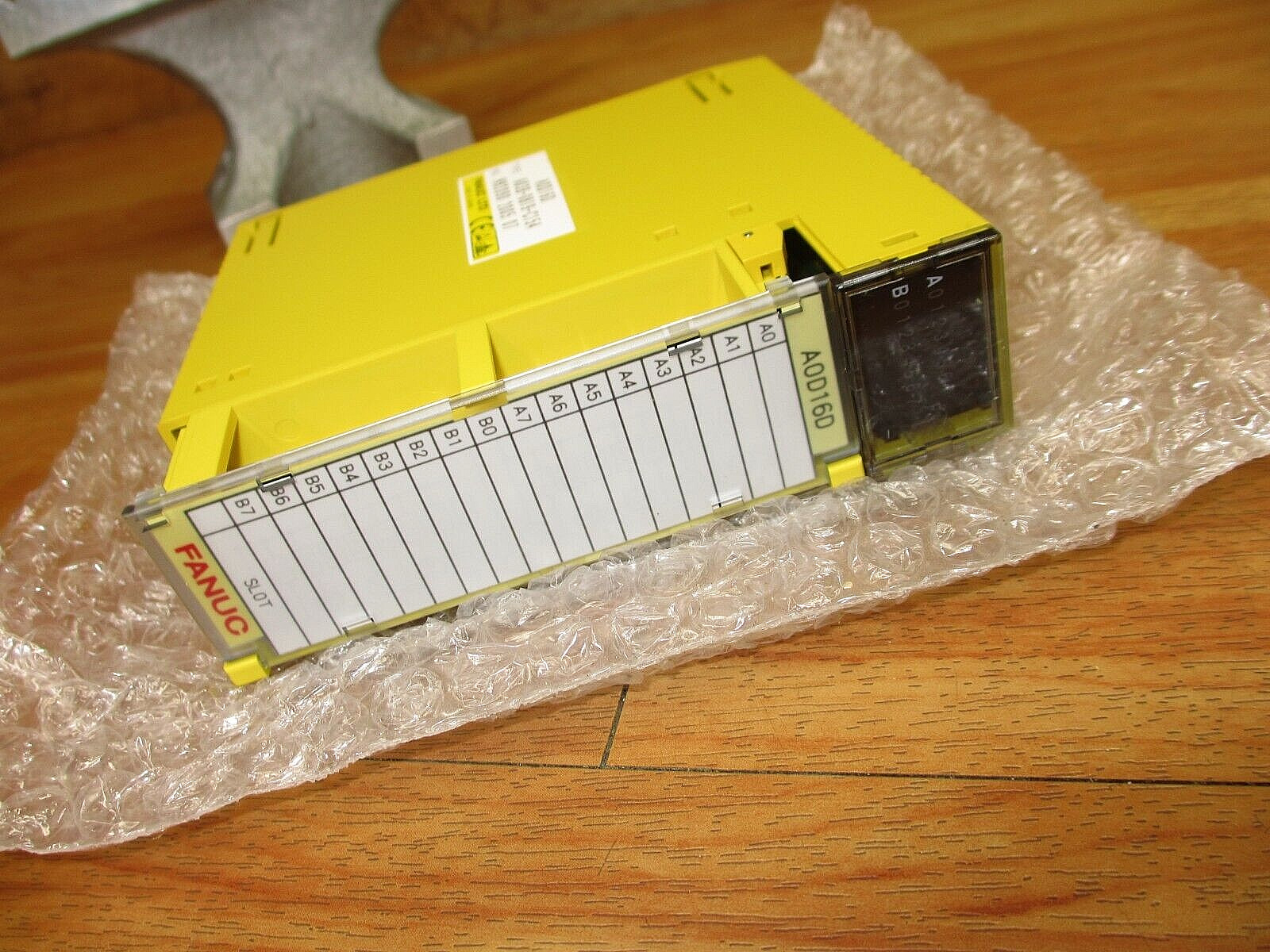 GE Fanuc A03B-0819-C154 *NEW* Output Module A0D16D