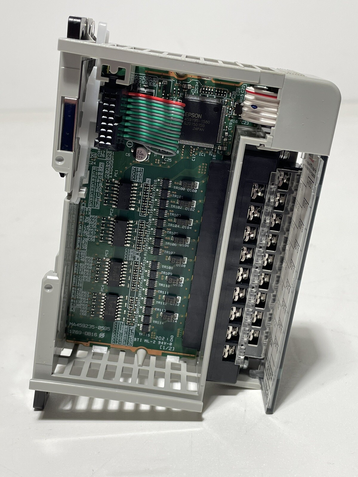 Allen Bradley 1769-OB16 Ser.B DC Output, F/W 3.1