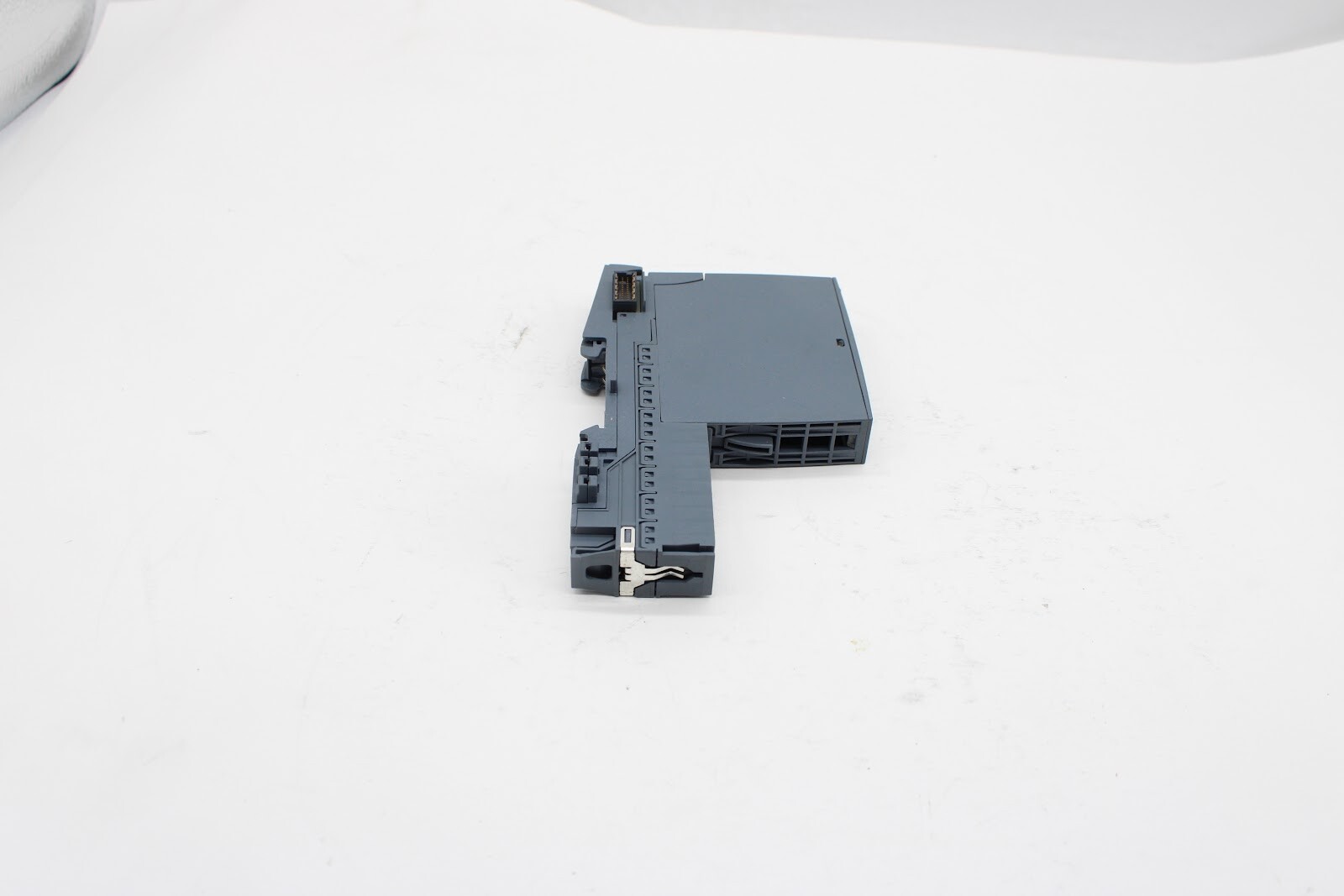 Siemens 6ES7131-6BF00-0BA0 Module, DI 8X 24VDC + 6ES7 193-6BP00-0BA0 Base Unit