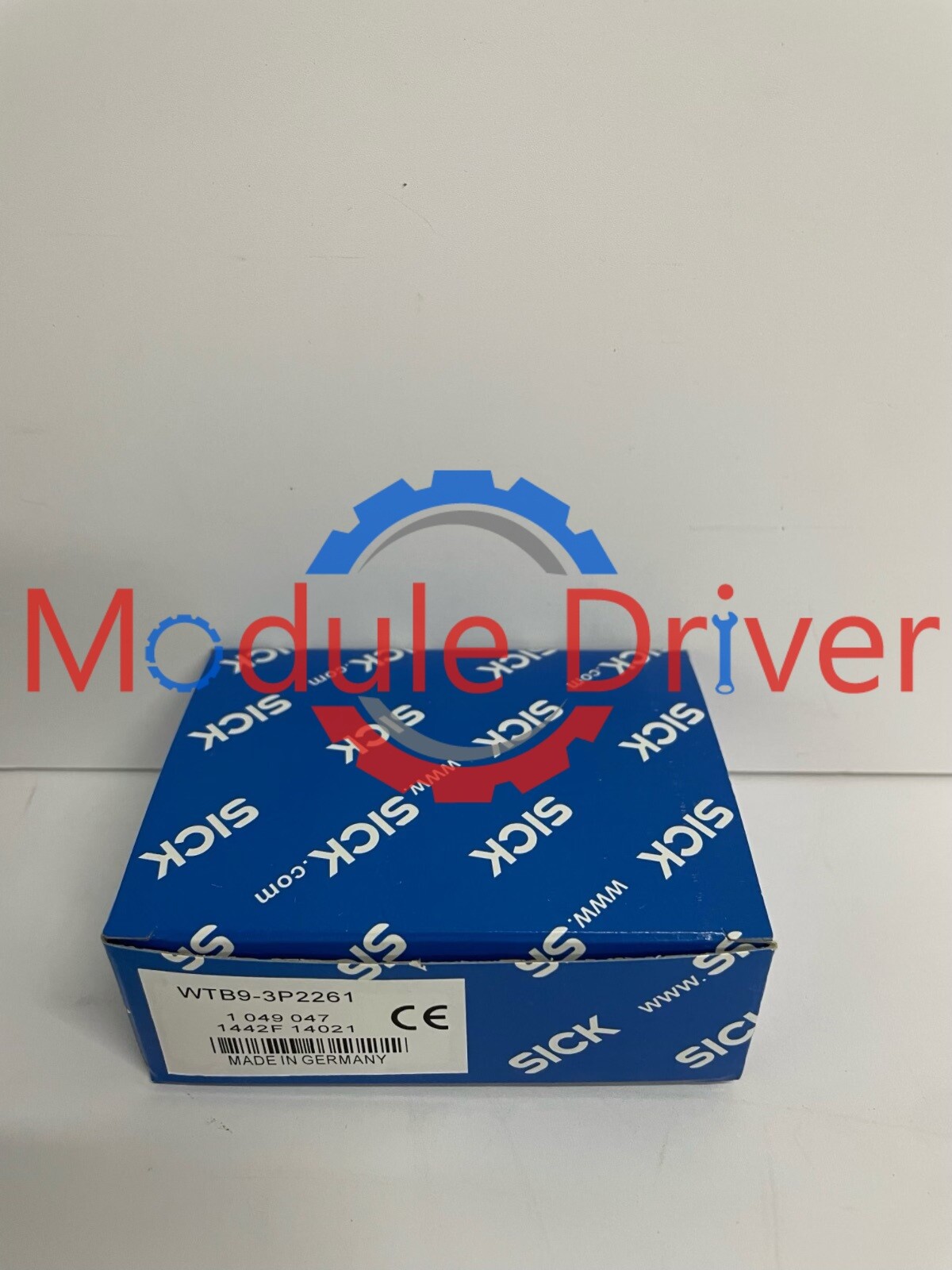 NEW SICK WTB9-3P2261 1049047 WTB93P2261 photoelectric sensors