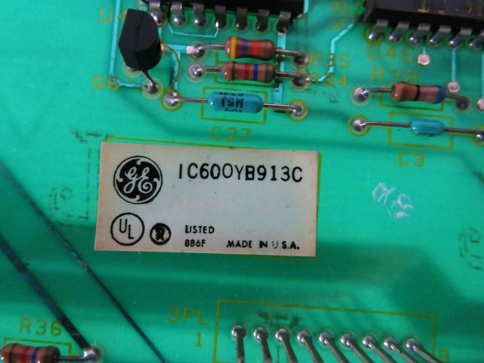 GE Fanuc IC600YB913C 10-50VDC Sink Out Output Module Series Six PLC IC600YB913