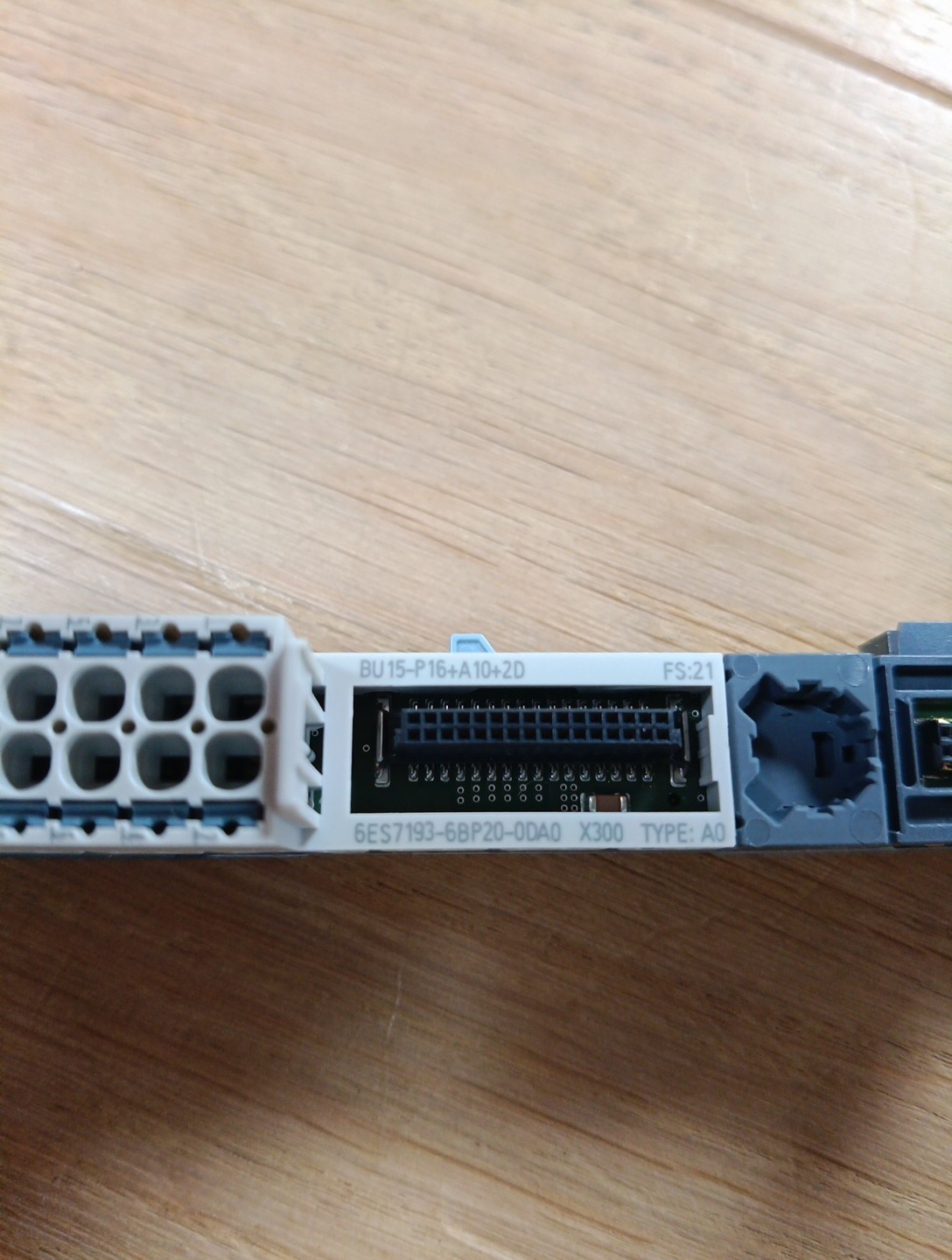 Siemens Base Unit – Base Unit, SIMATIC ET200SP CODE: 6ES7193-6BP20-0DA0