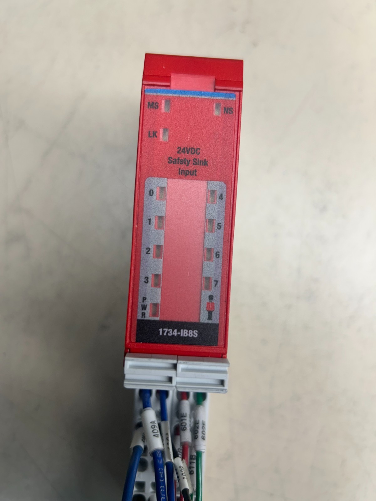 Allen-Bradley 1734-IB8S Safety Module w/base