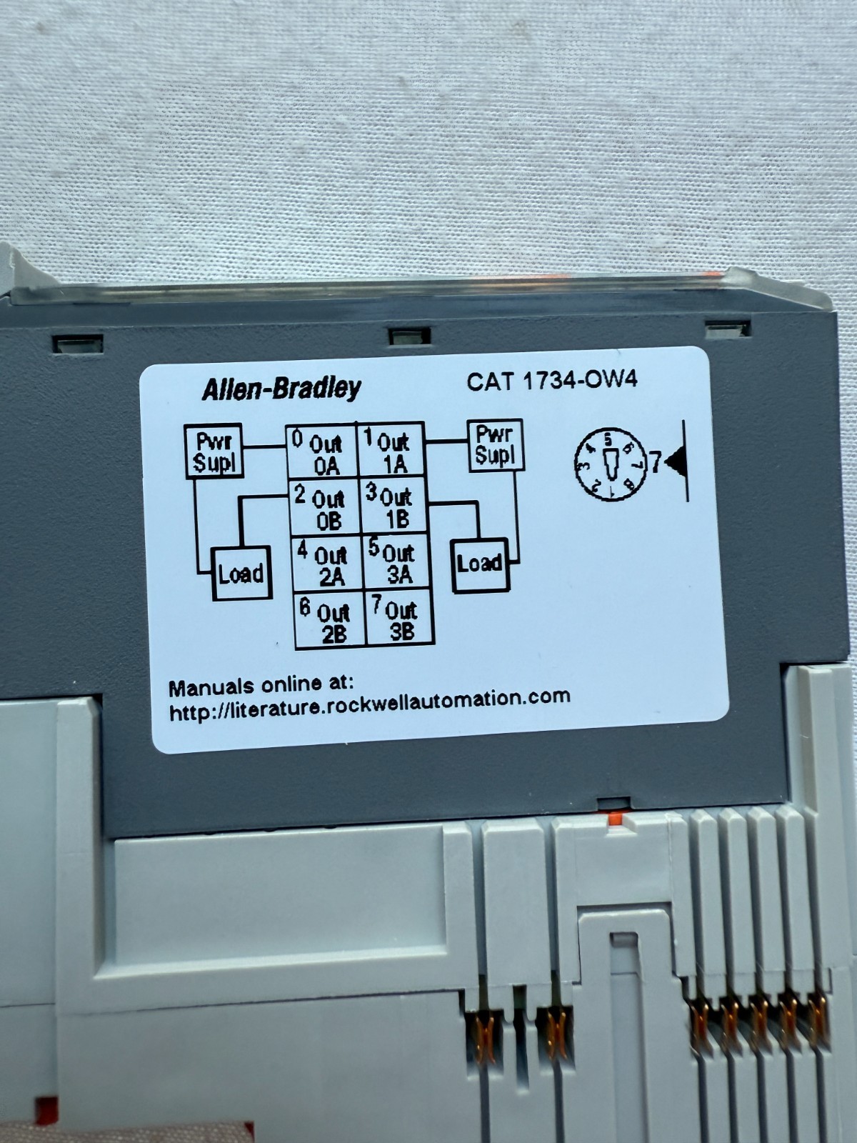 Allen-Bradley 1734-OW4 Relay Output Module w/ 1734-TB & 1734-MB POINT I/O