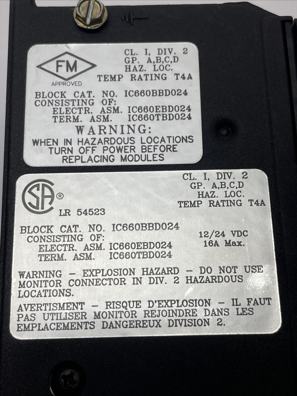 GE Fanuc IC660BBD024 GENUIS I/O Block 32-Circuit 12-24 VDC (EBD024K + TBD024B)
