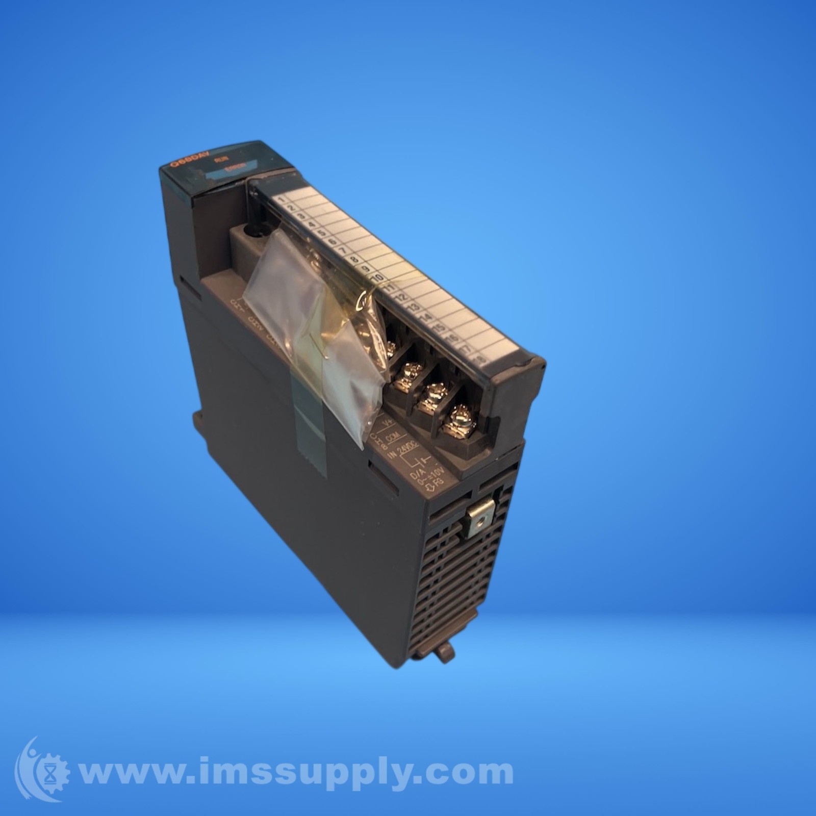 Mitsubishi Q68DAV Analog Output Module FNIP