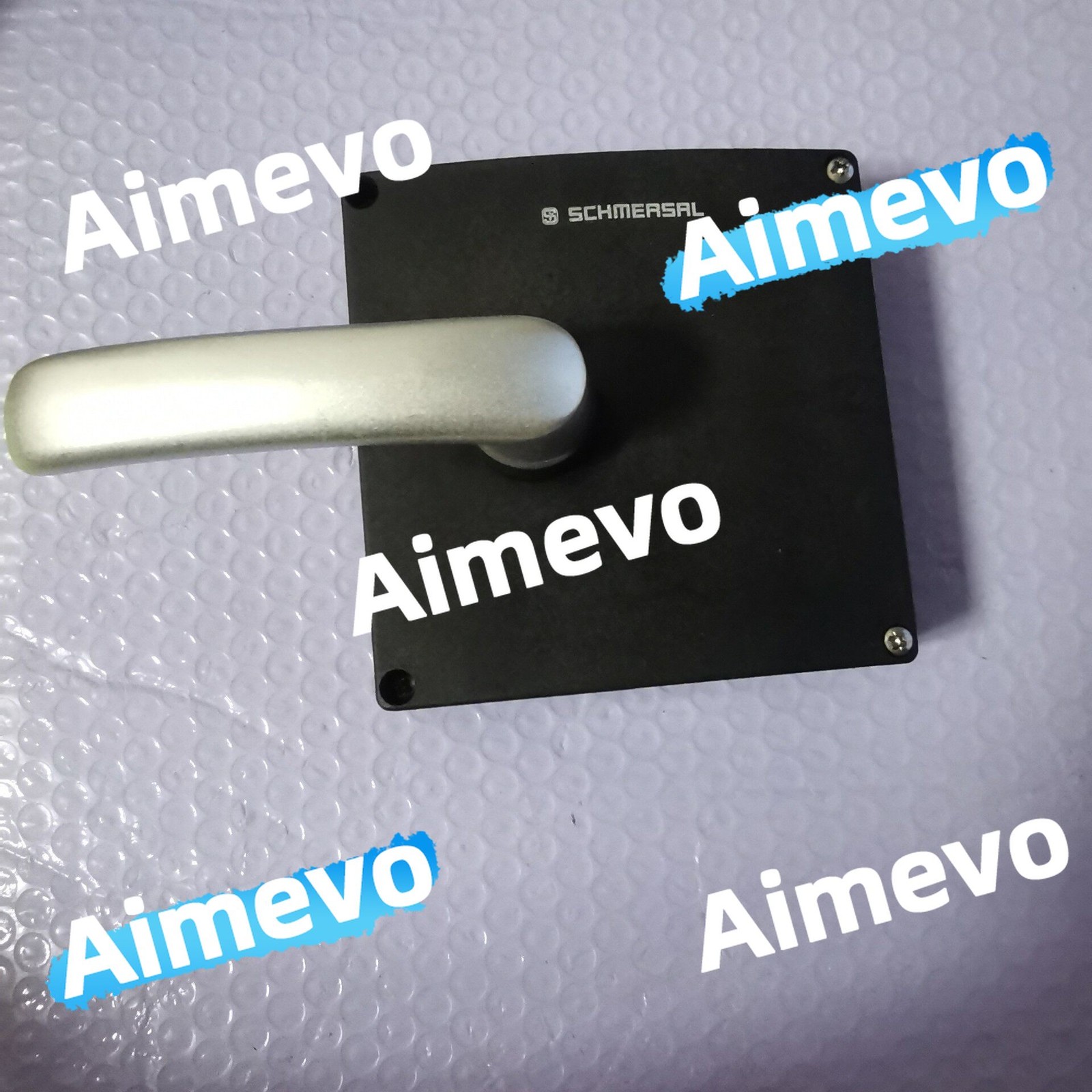 1pcs SCHMERSAL AZ/AZM200-B30-RTAG1 safety switch DHL shipping