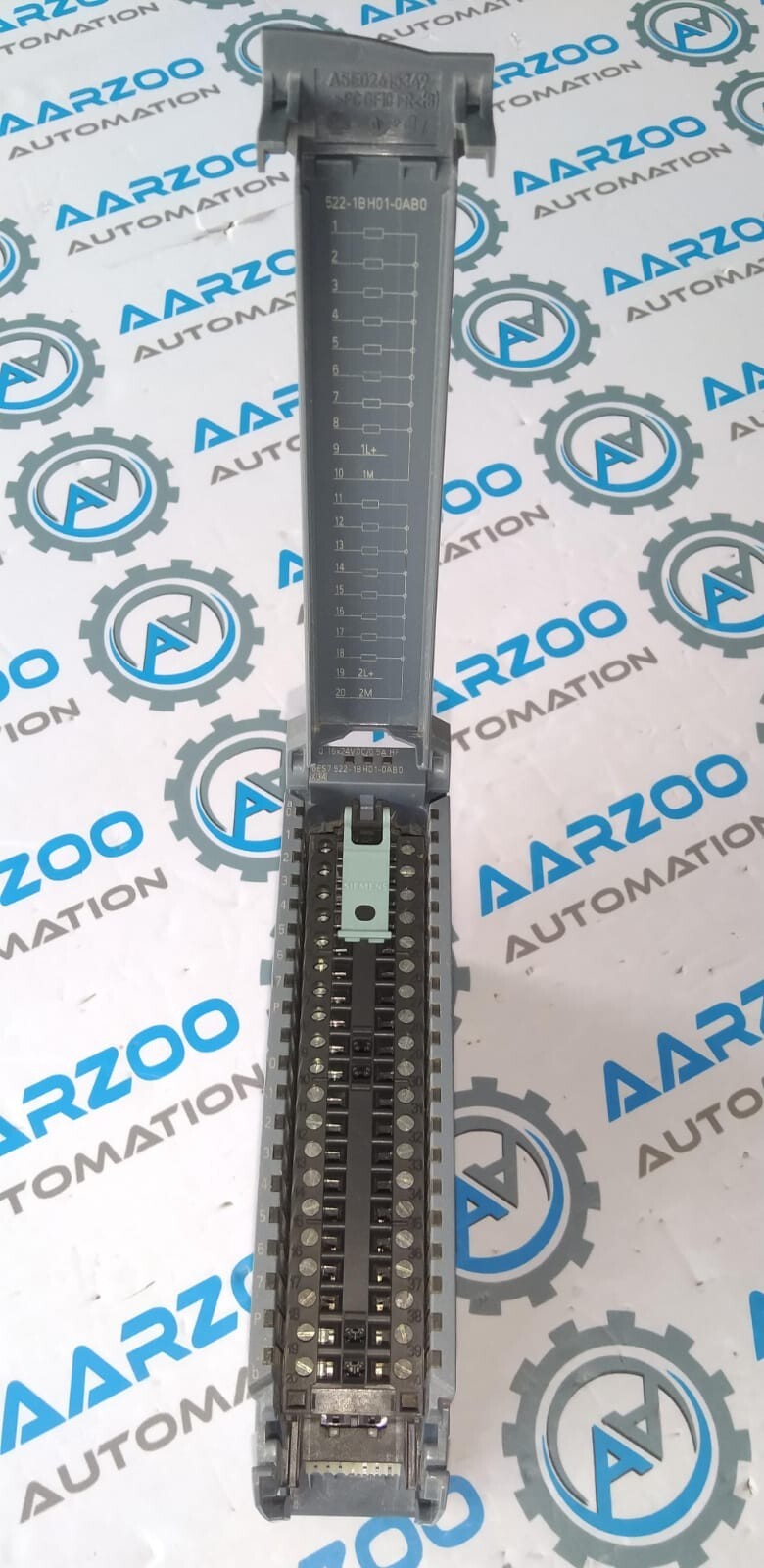 Siemens 6ES7522-1BH01-0AB0 S7-1500 digital output module 6ES7 522-1BH01-0AB0