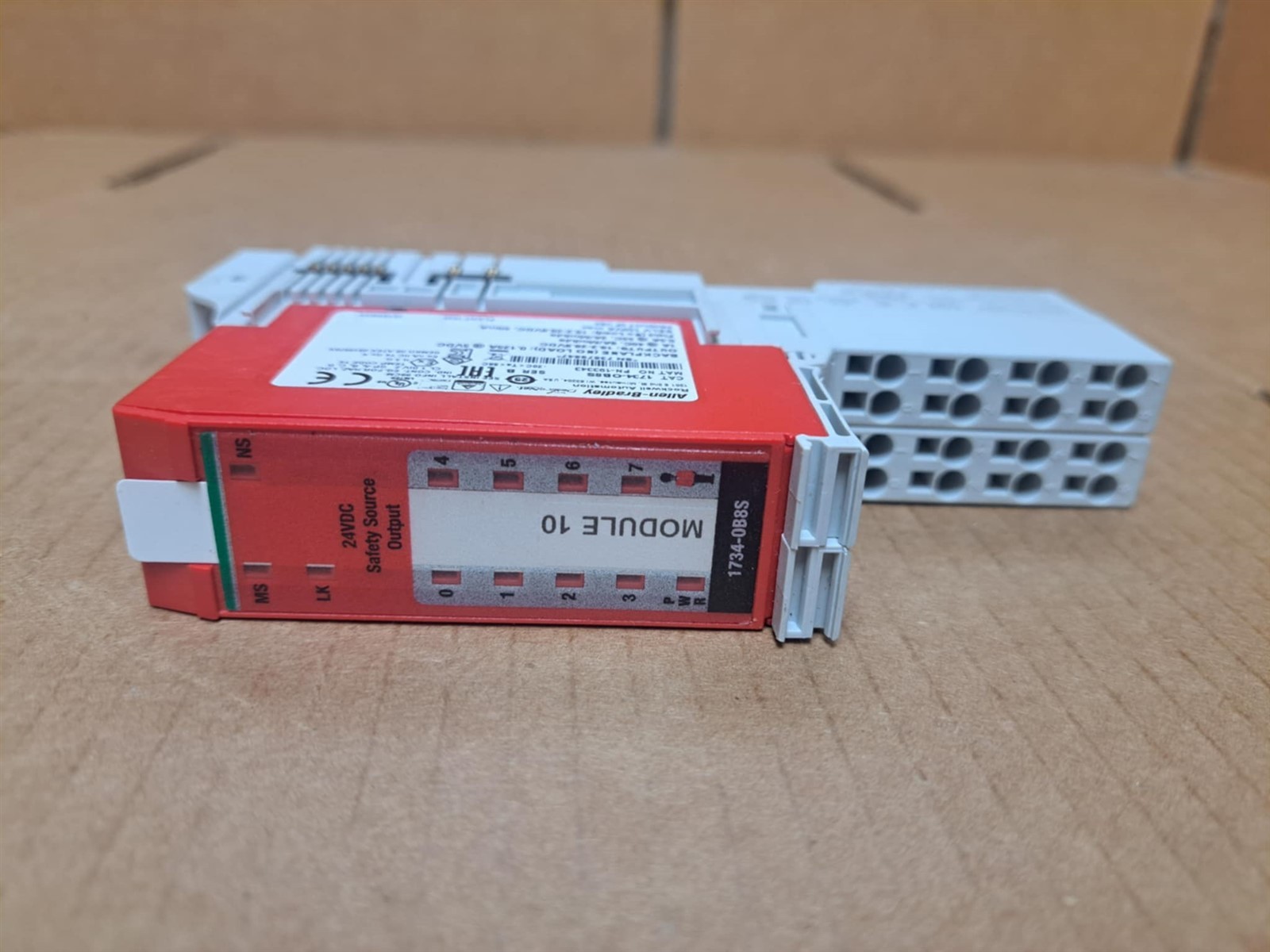 Allen Bradley Safety Output Module Cat. No. 1734-OB8S