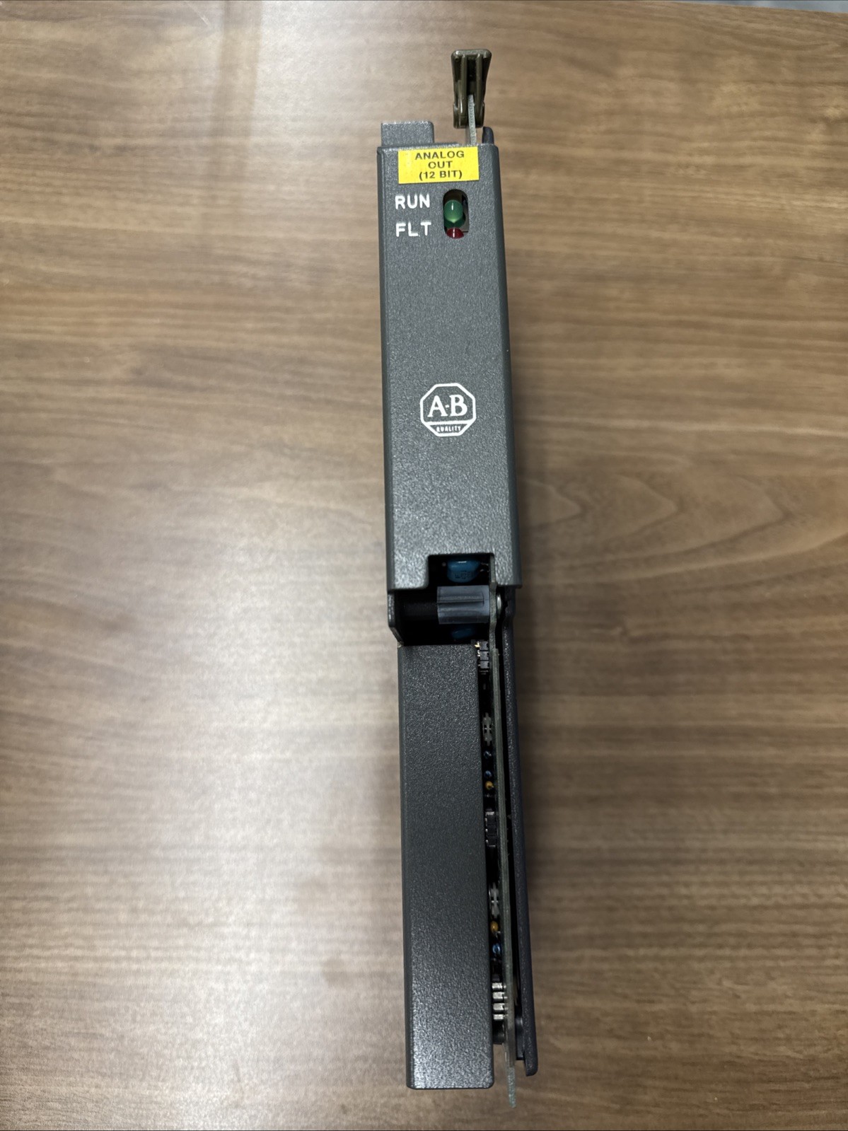 1771-OFE2 /B Allen Bradley PLC 5 Analog output 1771-0FE2 W28