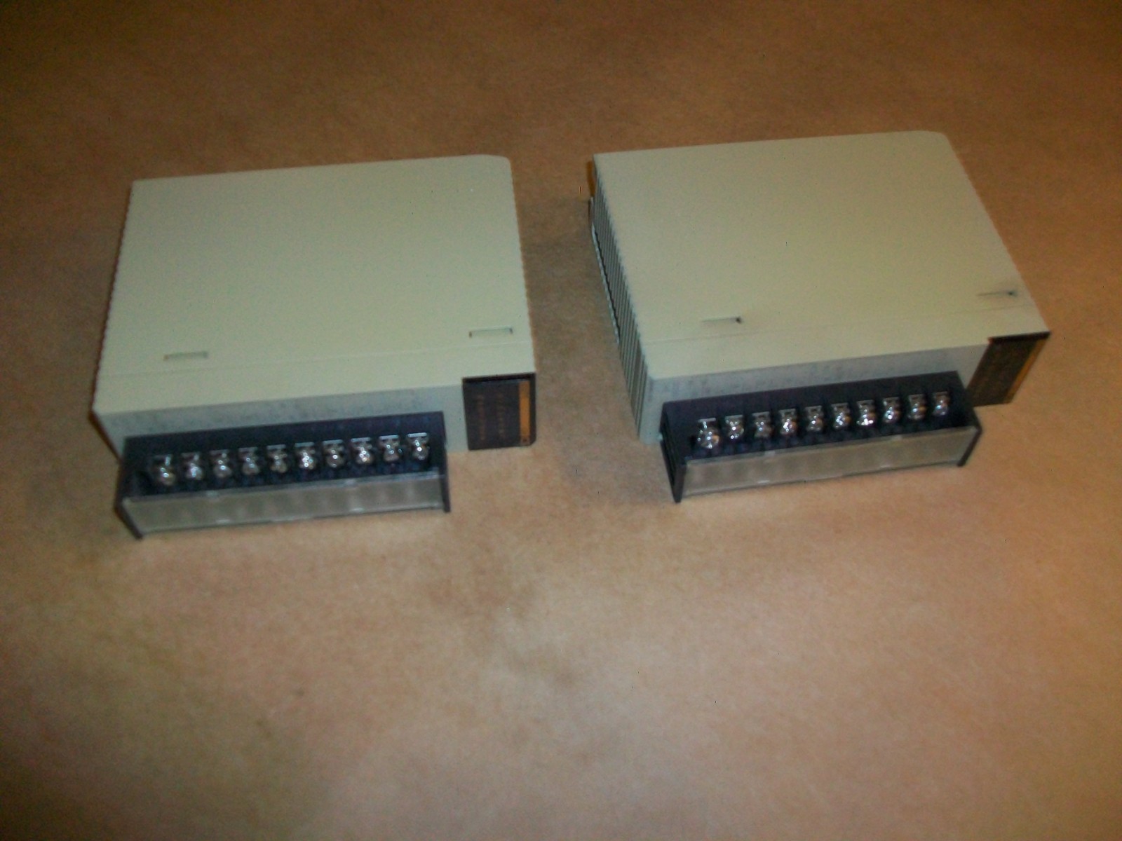 2pc Omron CS1W-ID211 Input Module USED
