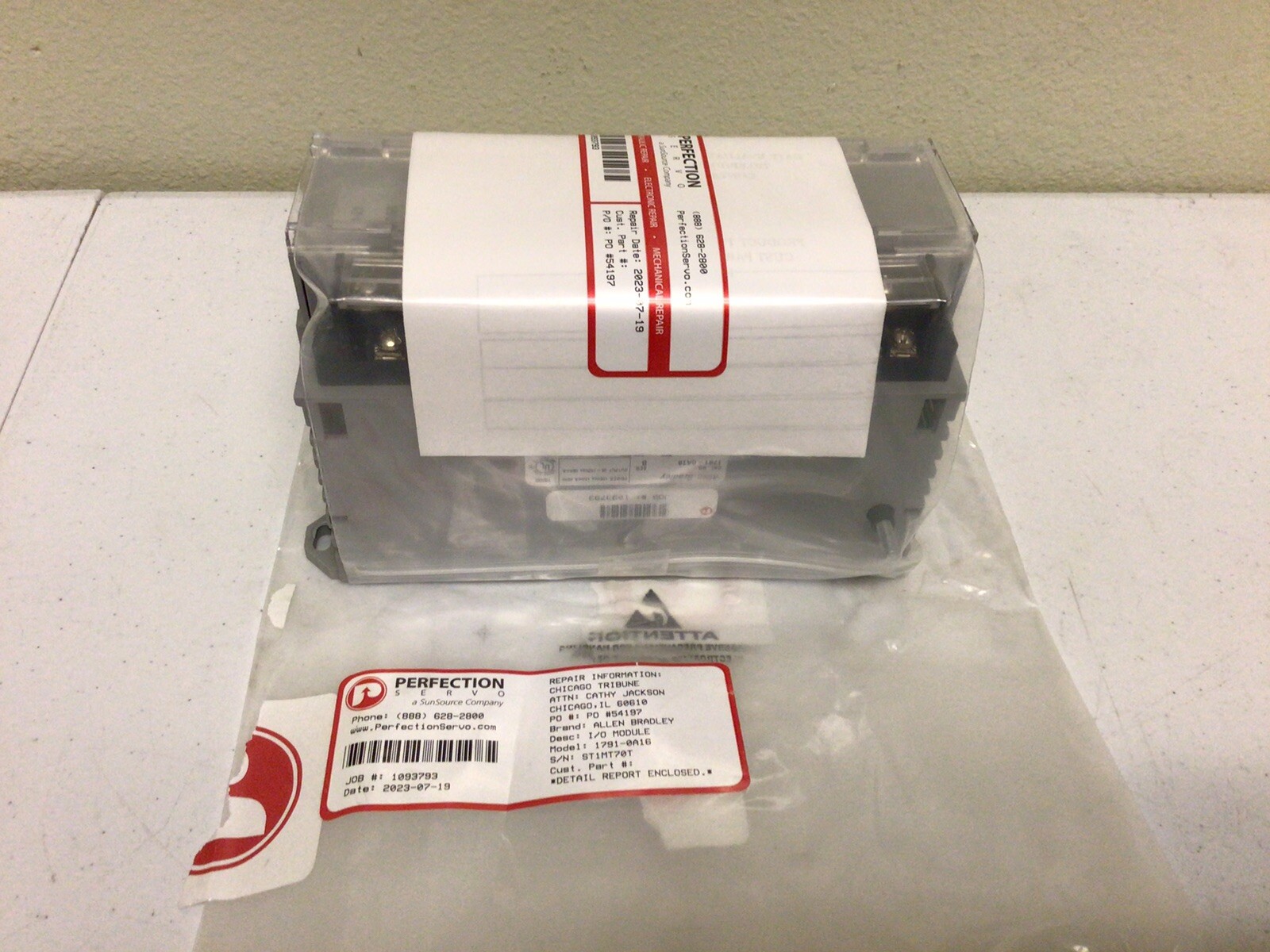 NEW, AB 1791-0A16 SERIES B 120VAC 1791-OA16 OUTPUT BLOCK MODULE, FREE SHIPPING