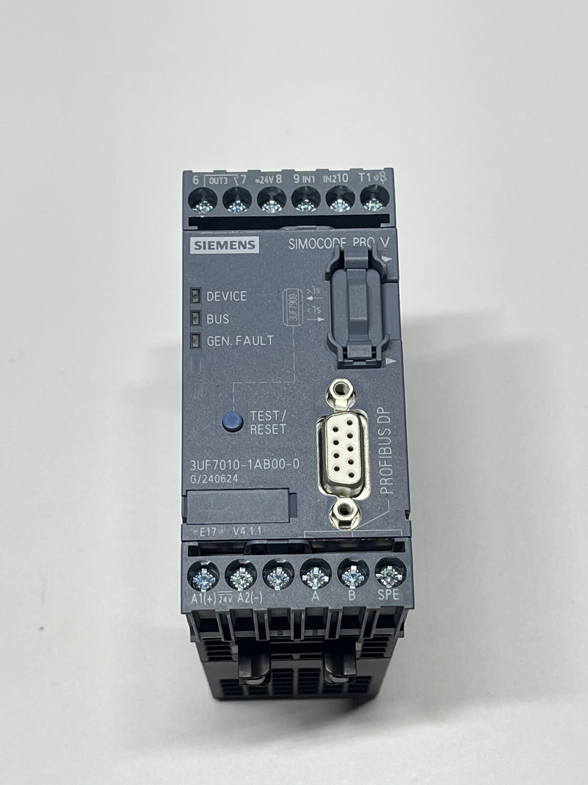 Siemens 3UF7010-1AB00-0 Basic Unit SIMOCODE Pro V PB PROFIBUS DP Interface