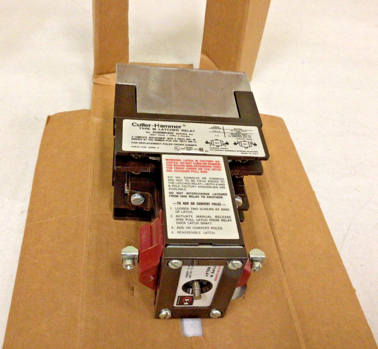 NEW, EATON / CUTLER HAMMER D26MR402 TYPE M RELAY 600V W/LATCH, SERIES A3