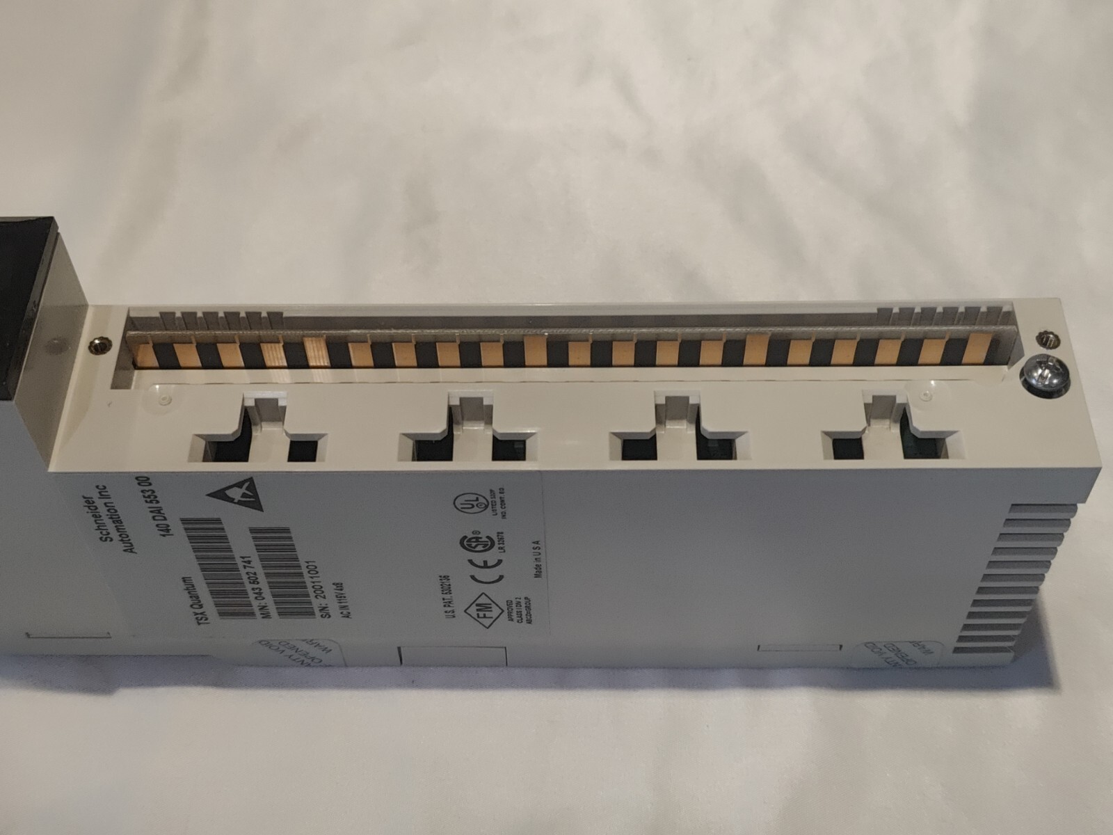 Schneider Electric 140DAI55300 Modicon Quantum 32-P Discrete 115VAC Input Module