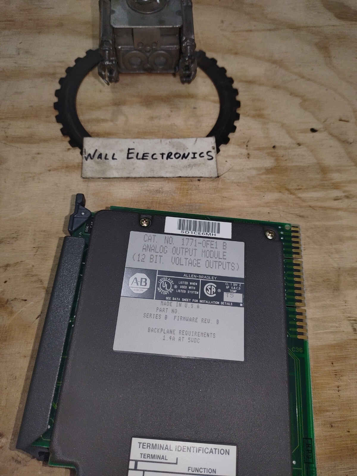 Allen Bradley 1771-OEF1B Analog Output Module With 1771-WC =Used=