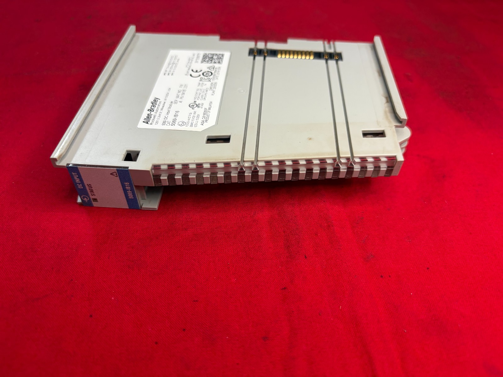 ALLEN BRADLEY 5069-IB16 DC INPUT MODULE