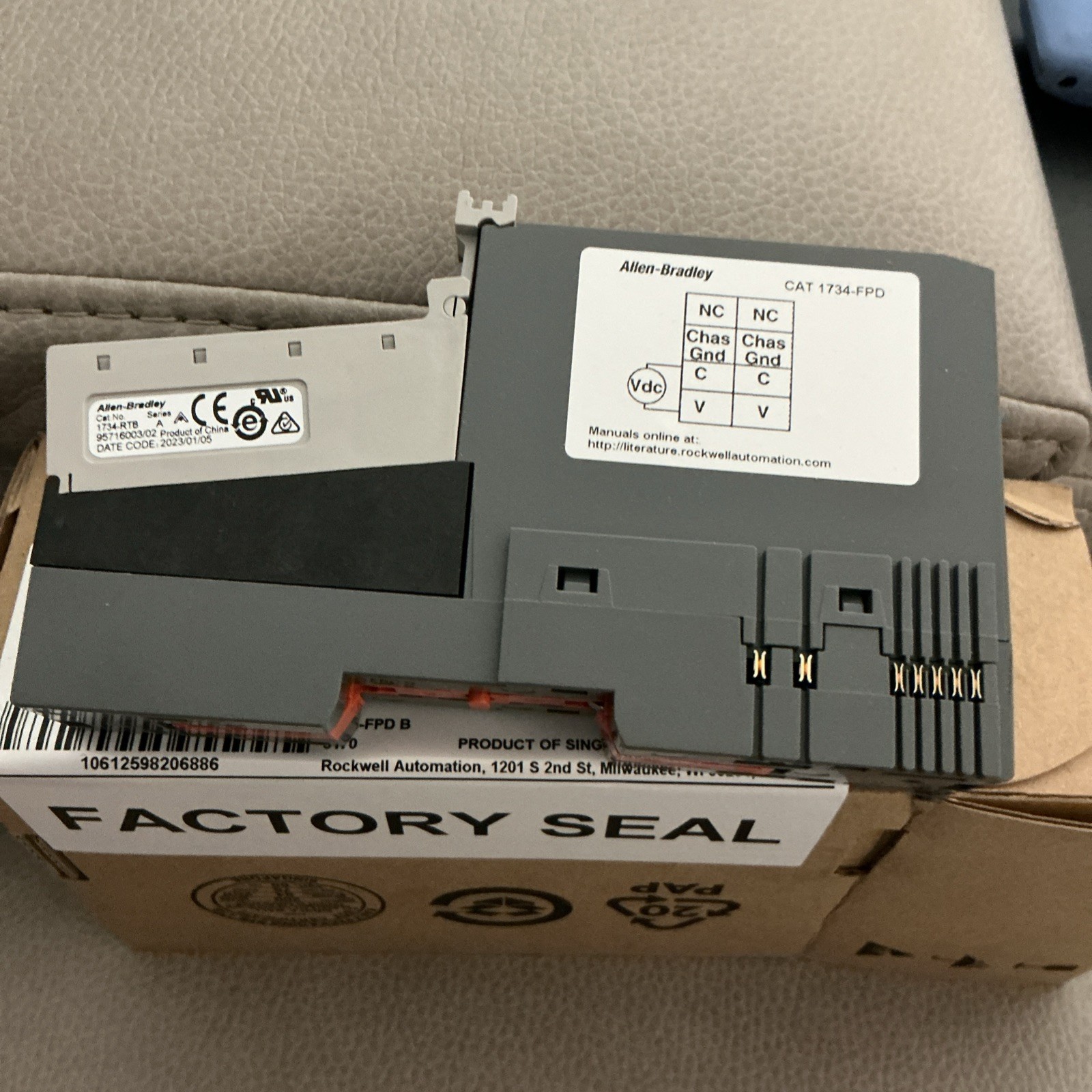 Allen Bradley 1734-FPD POINT I/O Field Distributor Module New Factory Sealed AB