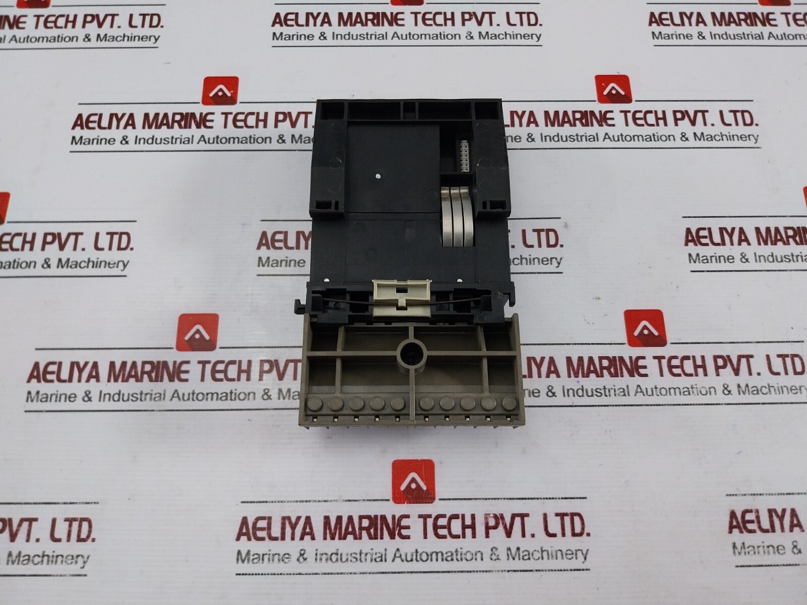 SIEMENS 6ES5700-8MA11 Simatic S5 Bus Module