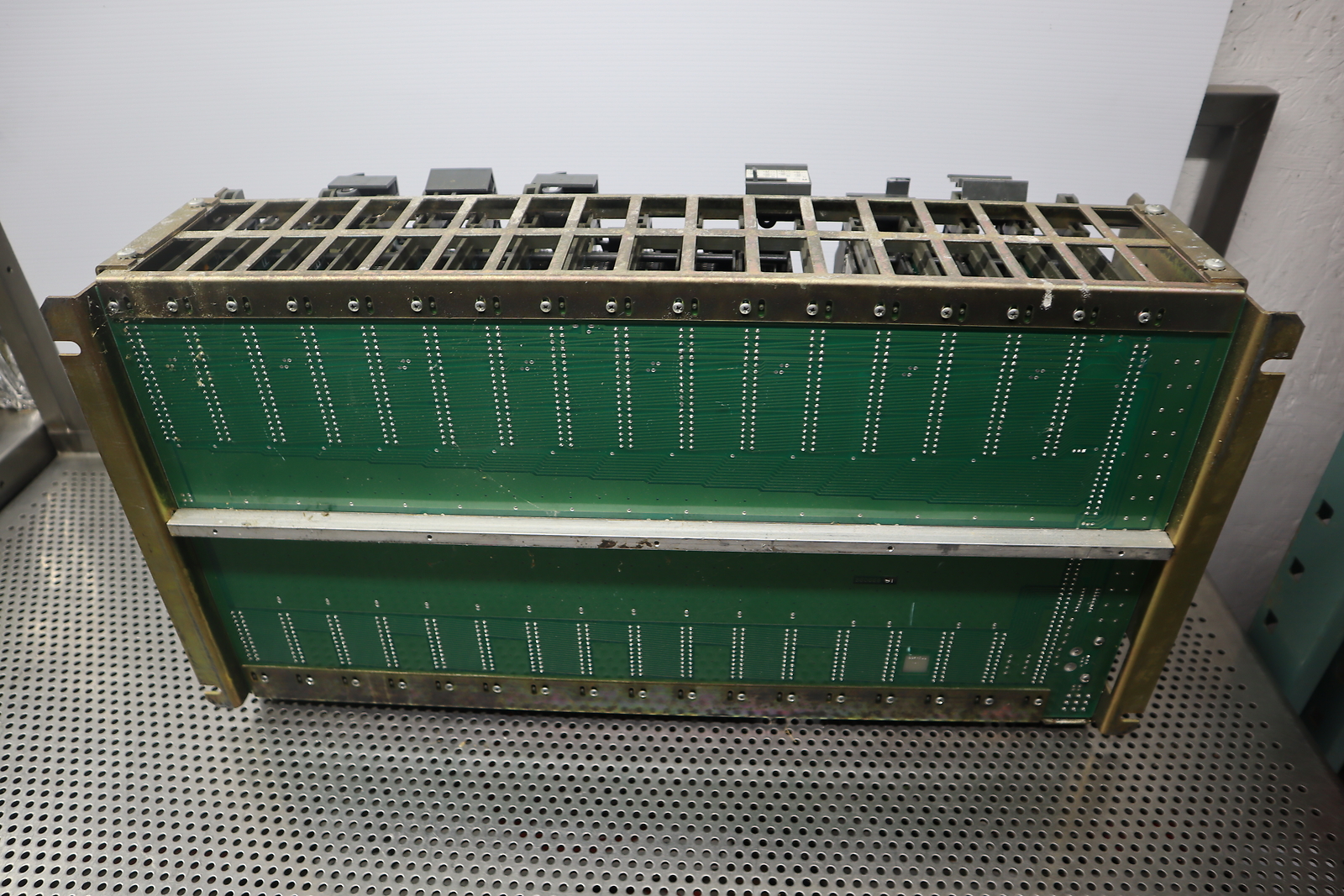 Allen Bradley 1771-A4B 16 Slot Chassis W/ (10) 1771-NR (2) 1771-IAD (2) 1771-ODD