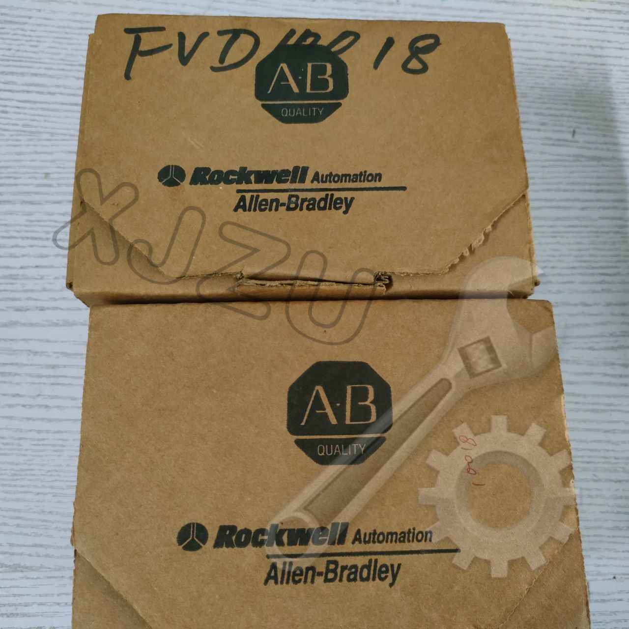 Free Tax 1492-AIFM8-F-5 8 CHANNEL FUSIBLE ANALOG INTERFACE SER A 10-30 VDC Fast