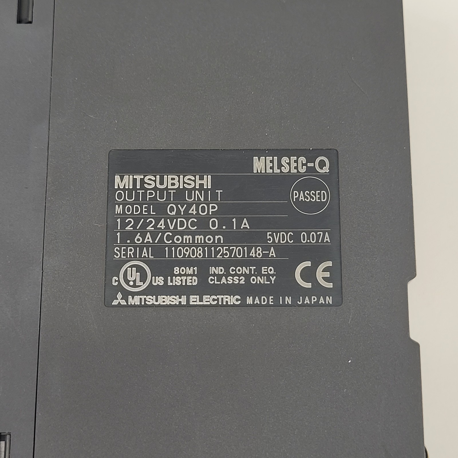 Mitsubishi QY40P PLC Output Module,12/24 VDC – USED