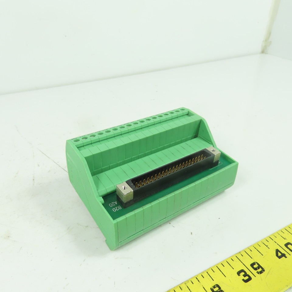 Phoenix Contact 2900107 Motoman I/O Distribution Module 40-Pin Connector