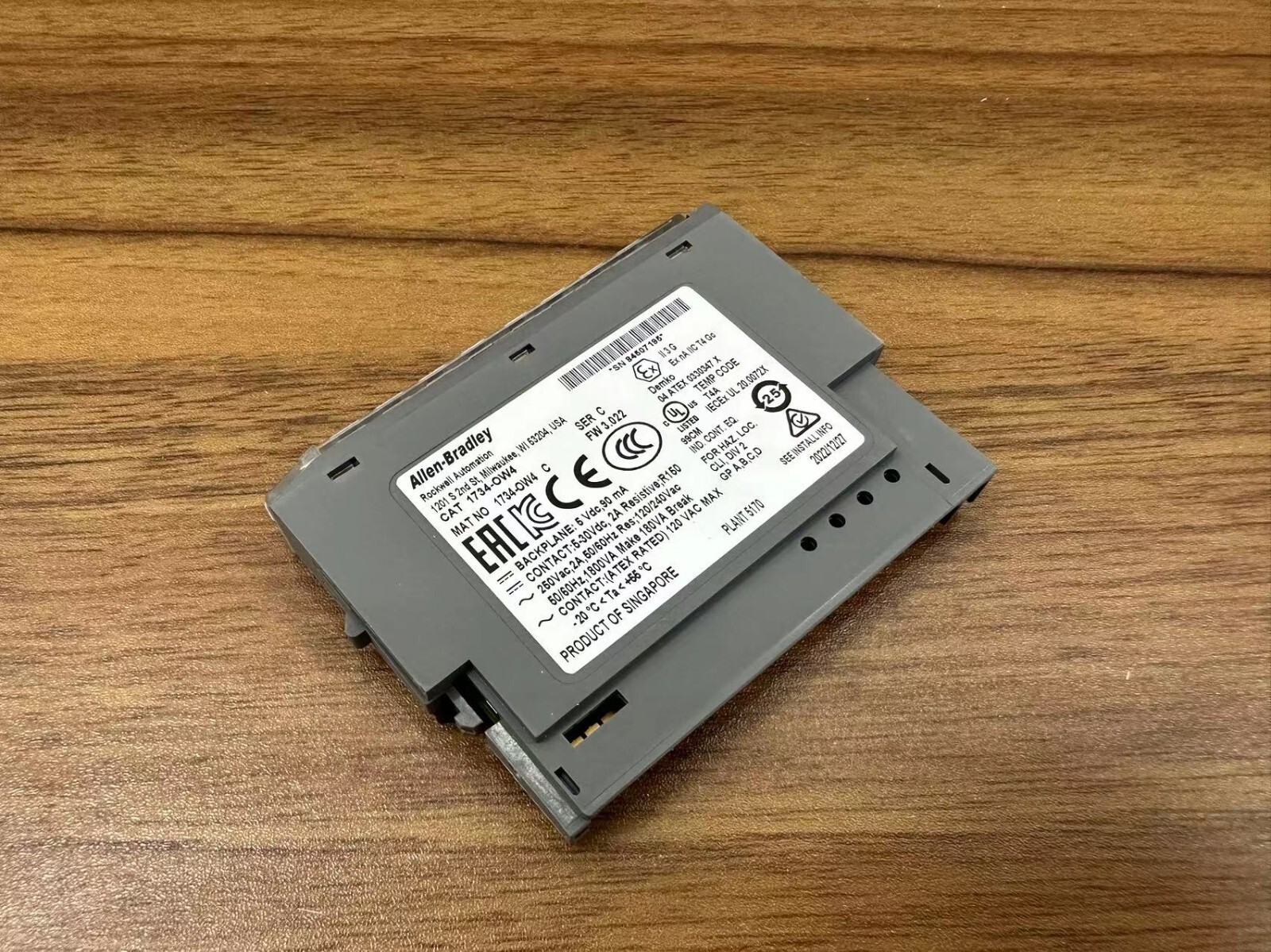 1734-OW4 2022 SER C New Sealed AB POINT I/O 4 Point Digital Output Module