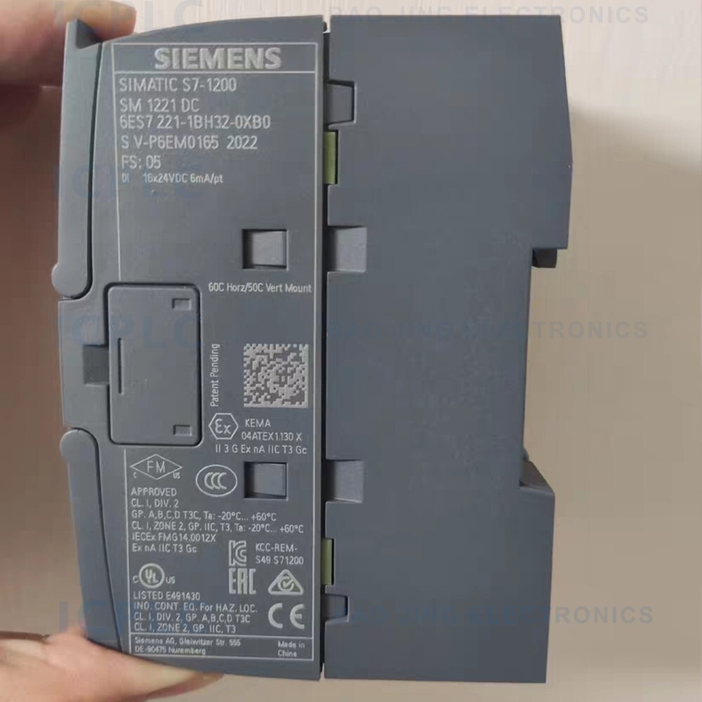 Siemens 6ES7221-1BH32-0XB0 16-Input Digital Input Module 6ES7 221-1BH32-0XB0