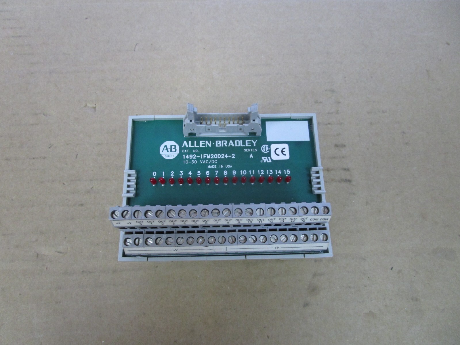 ALLEN BRADLEY INTERACE MODULE 1492-IFM20D24-2 SER A