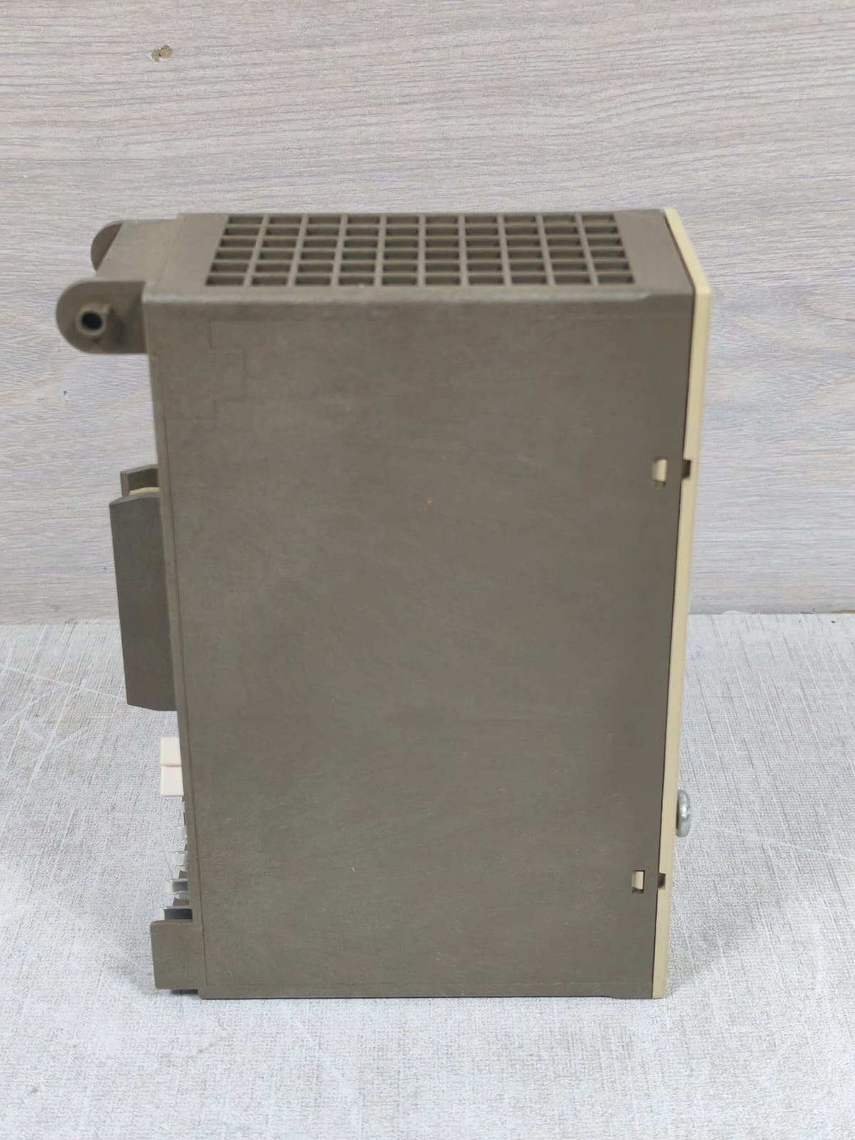 SIEMENS SIMATIC S5 6ES5-470-8MA12 ANALOG INPUT MODULE 24VDC