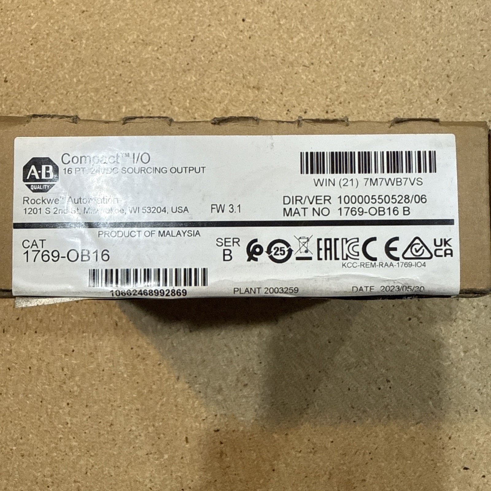 Allen-Bradley 1769-OB16 PLC Output Module, 16-Point, 20.4-26.4VDC