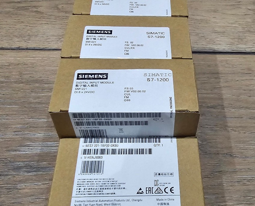 SIEMENS 6ES7221-1BF32-0XB0 SEALED. Dealer, available now inc VAT1