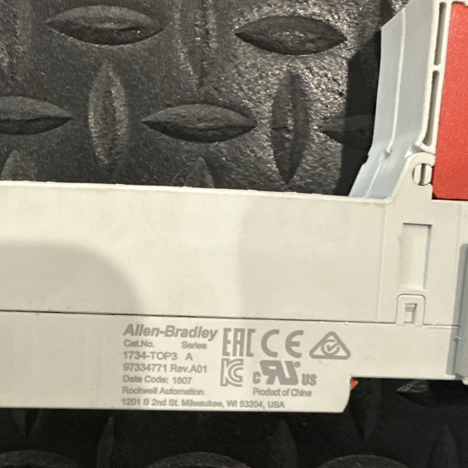 Allen-Bradley 1734-IB8S POINT I/O 8-Point Safety Input Module w/Base 1734-TOP3