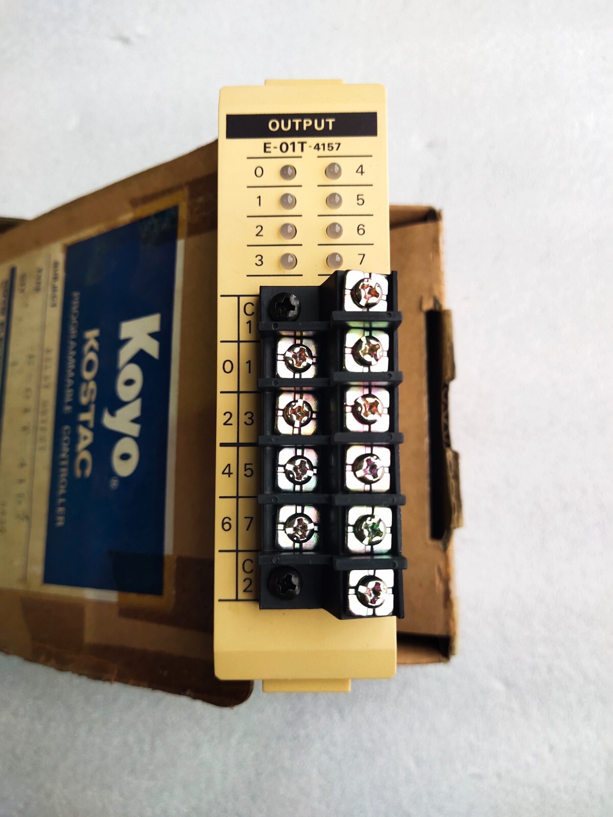 KOYO KOSTAC E-01T-4157 RELAY / OUTPUT PROGRAMMABLE CONTROLLER E01T-4157