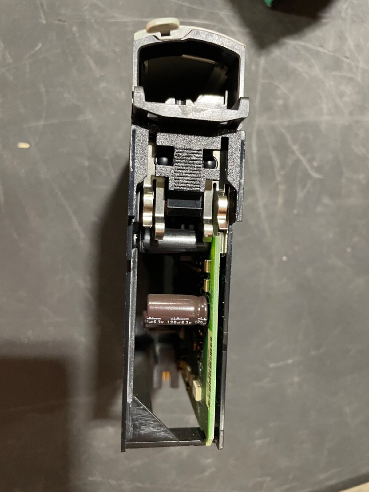 ALLEN BRADLEY 1756-OB16 E/A DC output USED