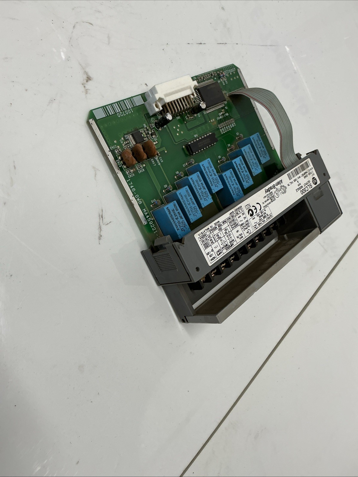 Allen-Bradley 1746-OW8 Series A Output Module. Z-590