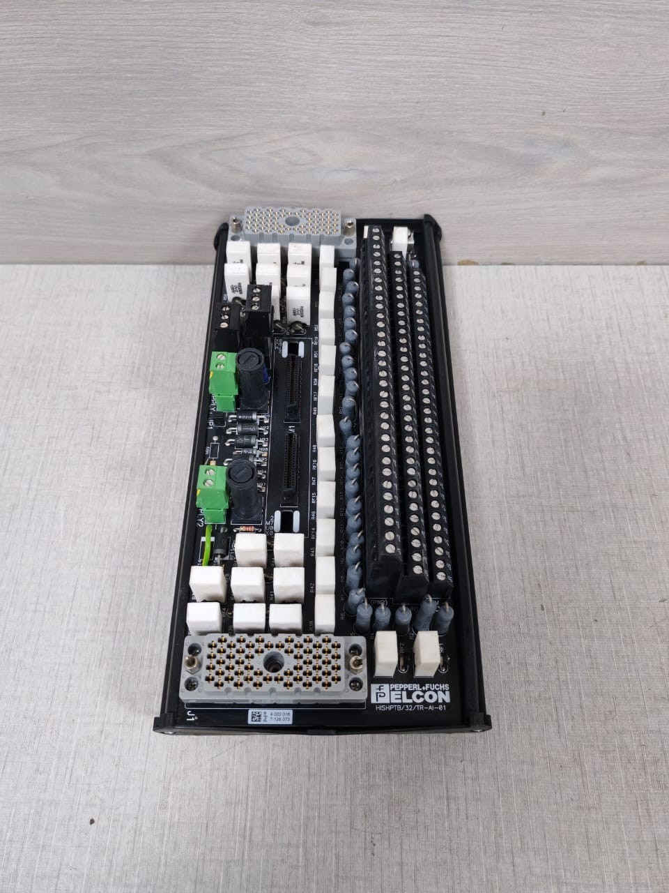 PEPPERL+FUCHS PELCON HISPTB/32/TR-AI-01 TERMINATION BOARD- NEW W/O BOX