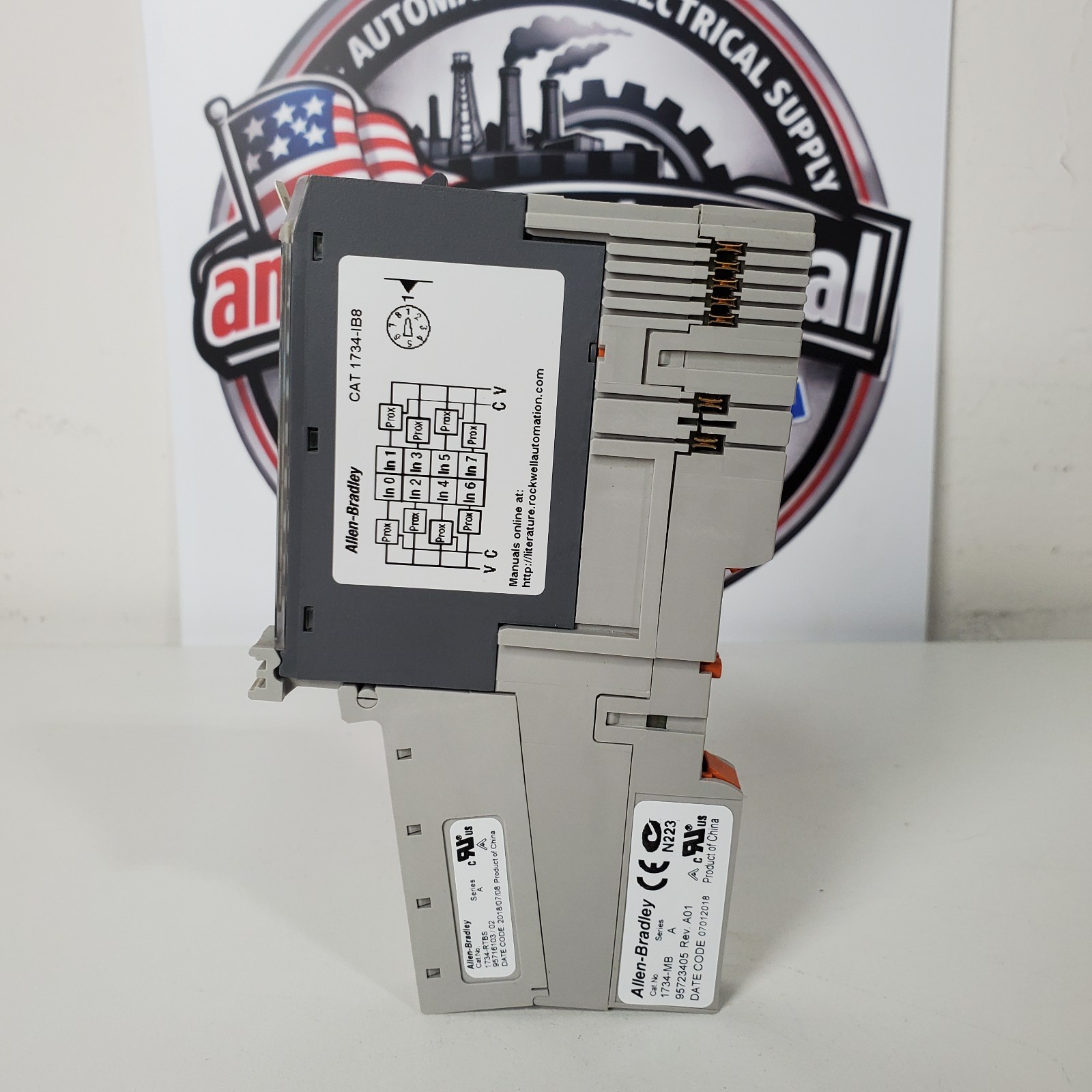 ALLEN-BRADLEY INPUT MODULE 1734-IB8 Series D w/ 1734-MB