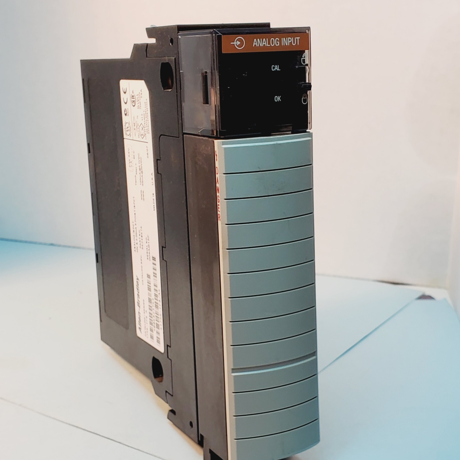 Allen Bradley 1756-IF8 A ControlLogix Analog Input Module New