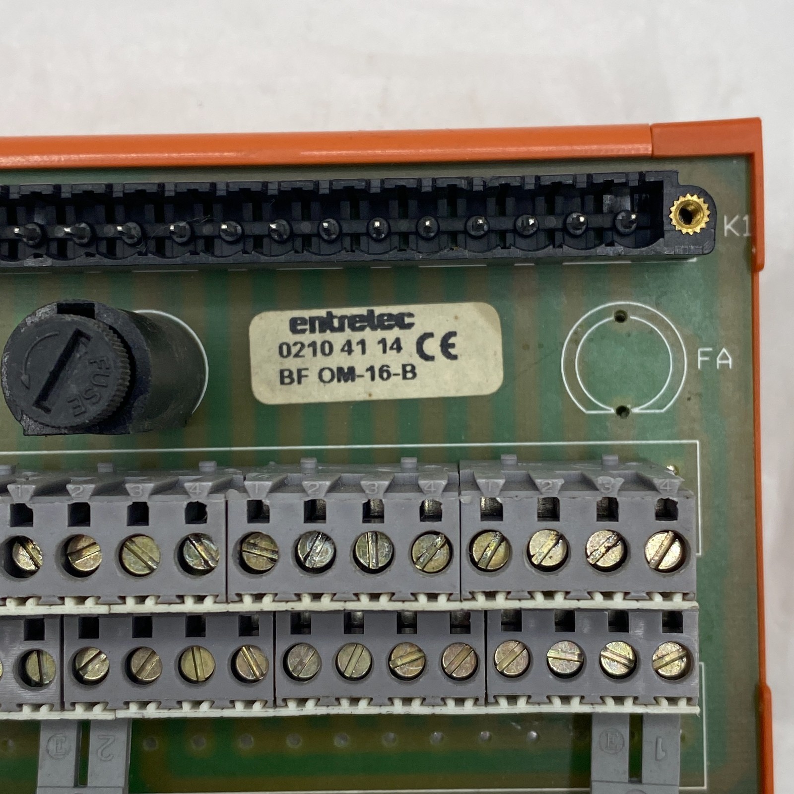 Entrelec BF-OM-16-B Relay Interface Board 16-Way Module 02104114