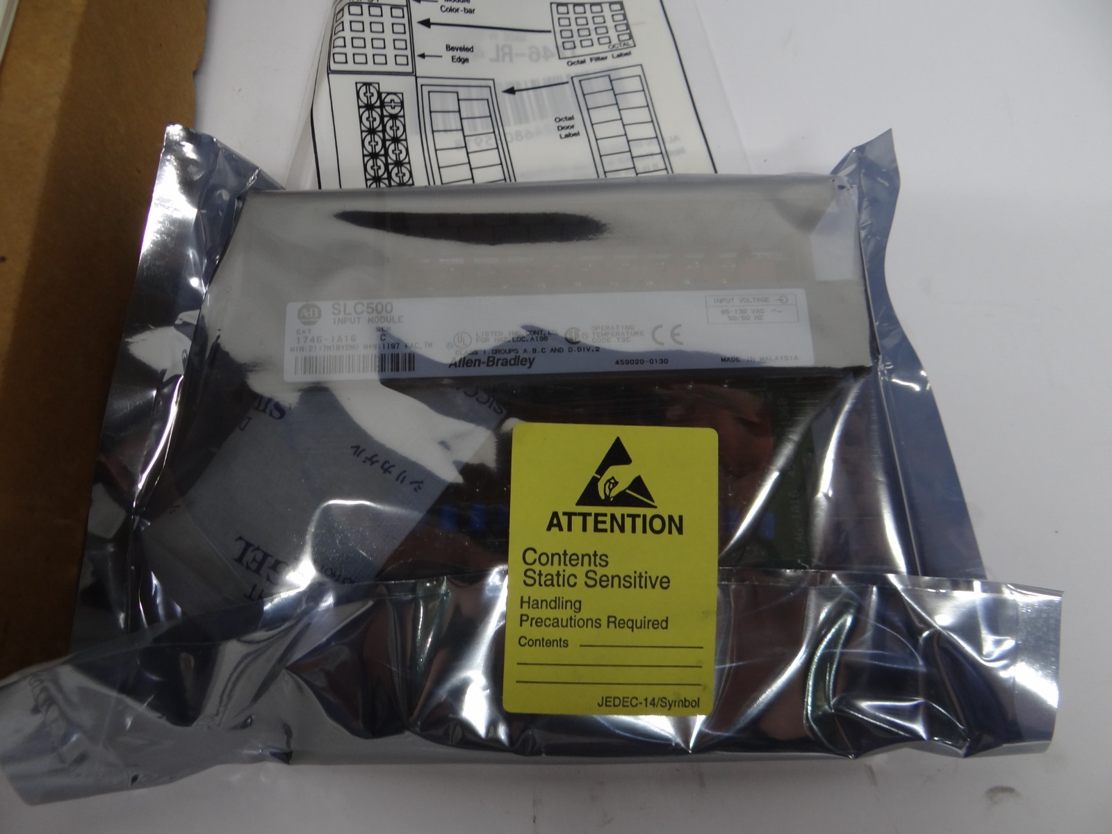 NEW Allen Bradley AB 1746-IA16 SER C SLC 500 Input Module New in box