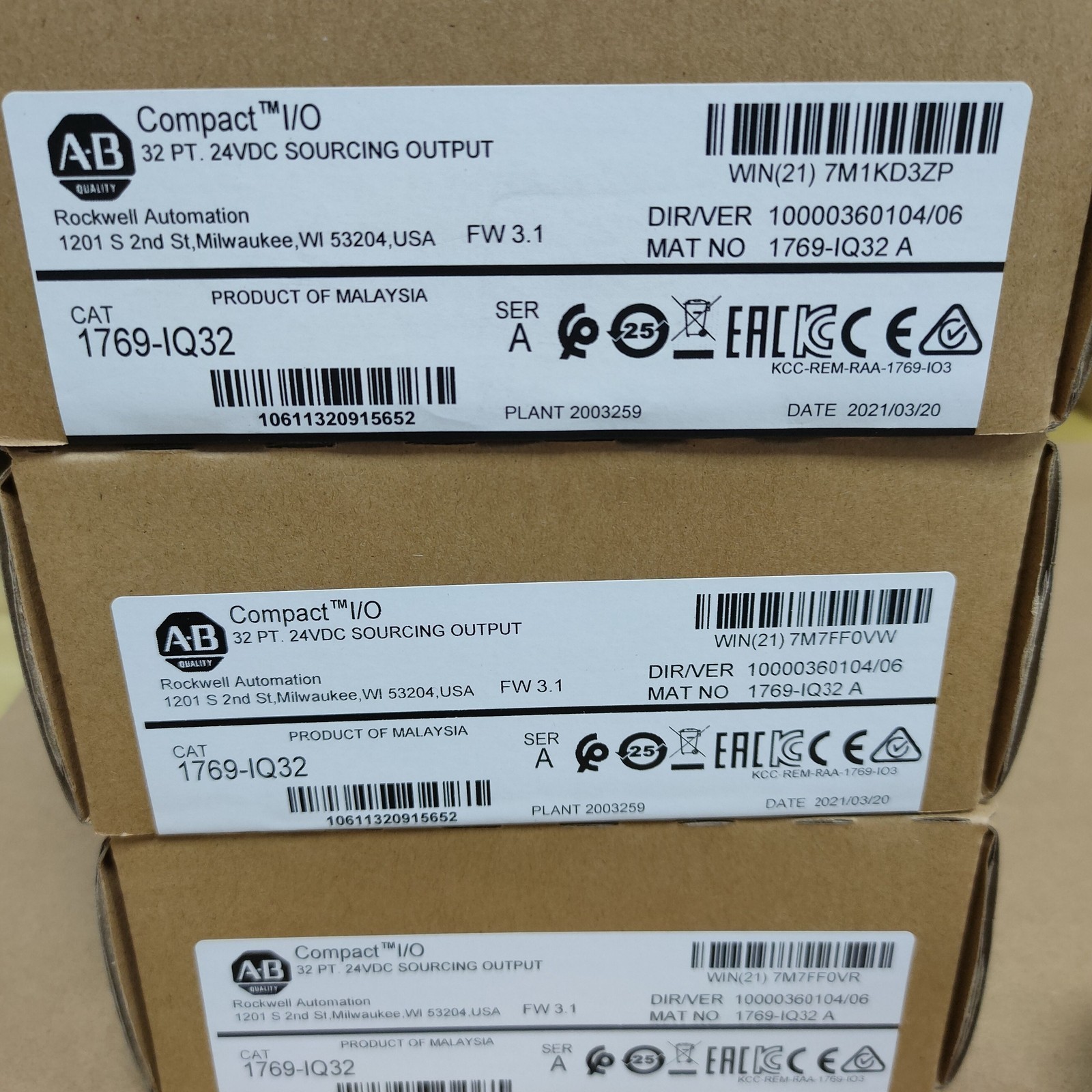 AB 1769-IQ32 SER A CompactLogix 24VDC Input Module New Factory Sealed TX Stock