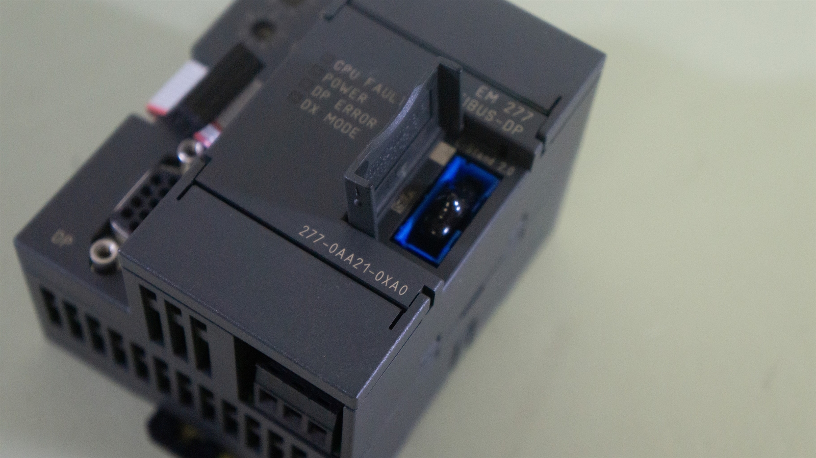 Siemens 277-0AA21-0XA0 EM 277 Profibus-DP Module