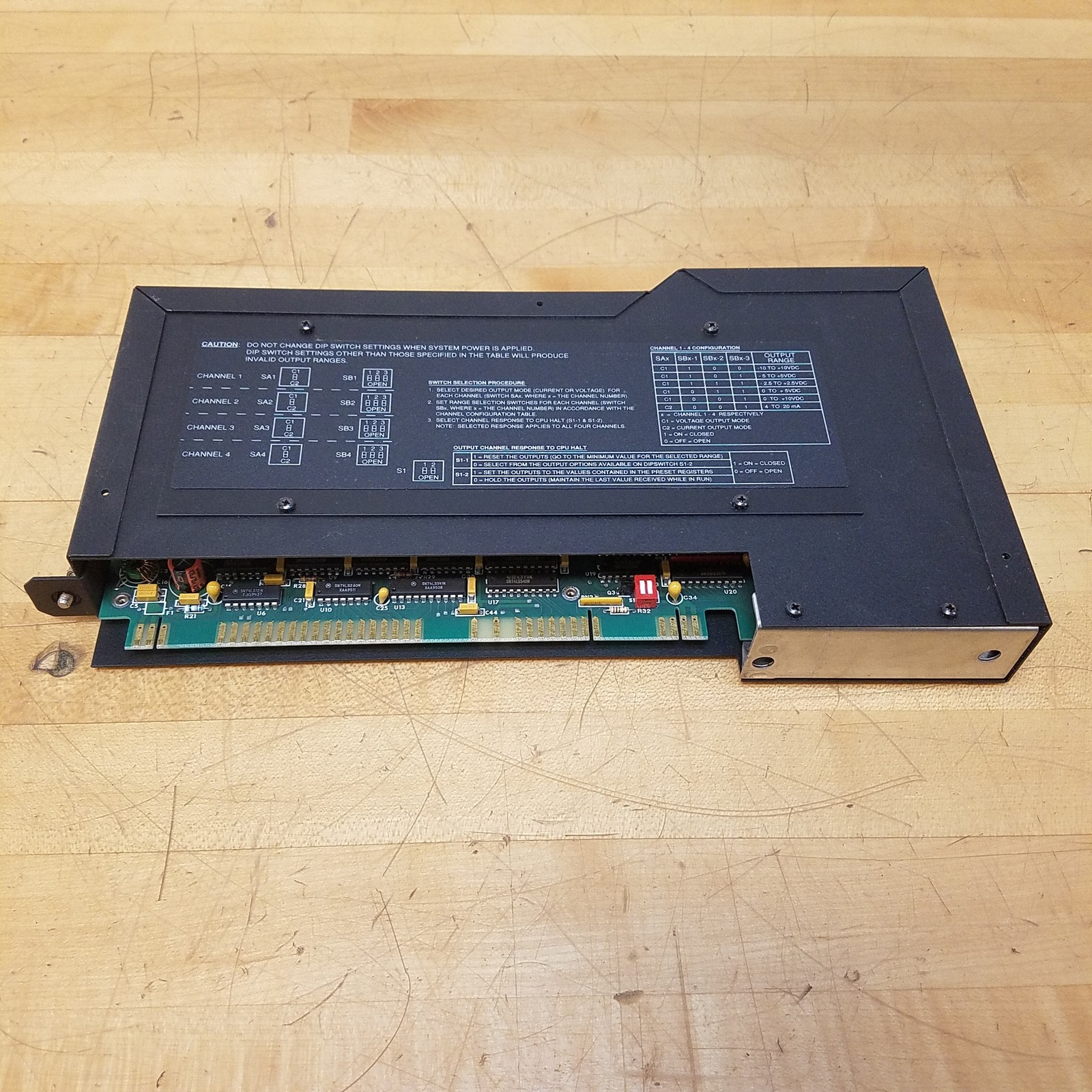 Square D Sy/max ROM122 Analog Output Module, Class 8030, Type ROM122 – USED