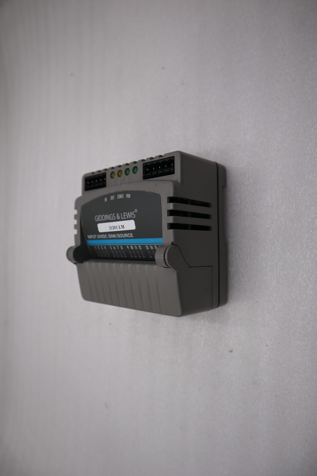 Giddings & Lewis M.1300.7372 R1 Input Module 24VDC SINK/SOURCE STOCK 5182A