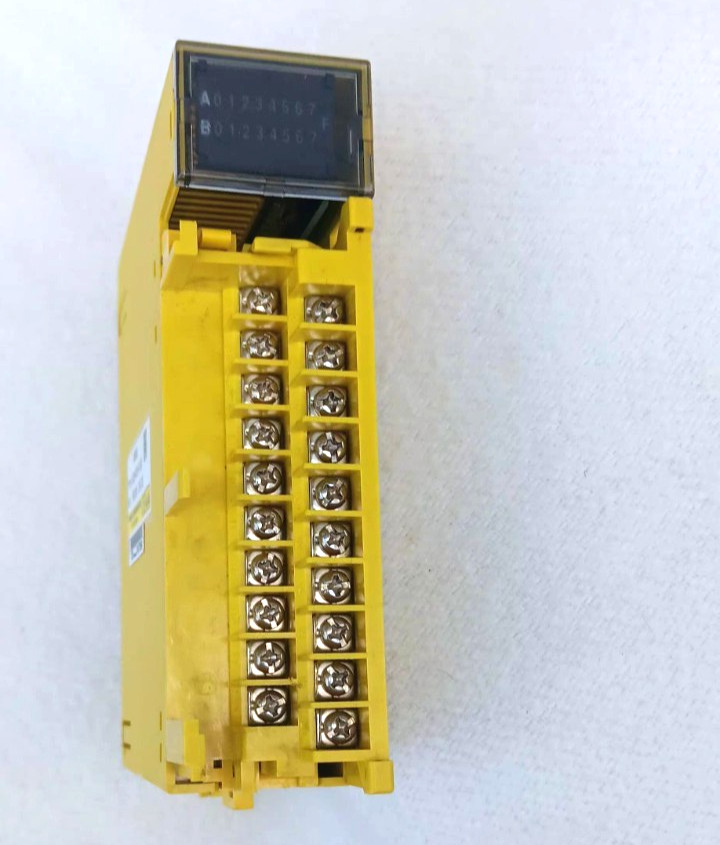 FANUC A03B-0807-C160, A0R08G Output Relay Module. missing gate