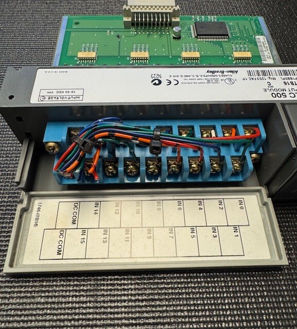 Allen-Bradley SLC 500 1746-ITB16 series C input voltage 10-30VDC