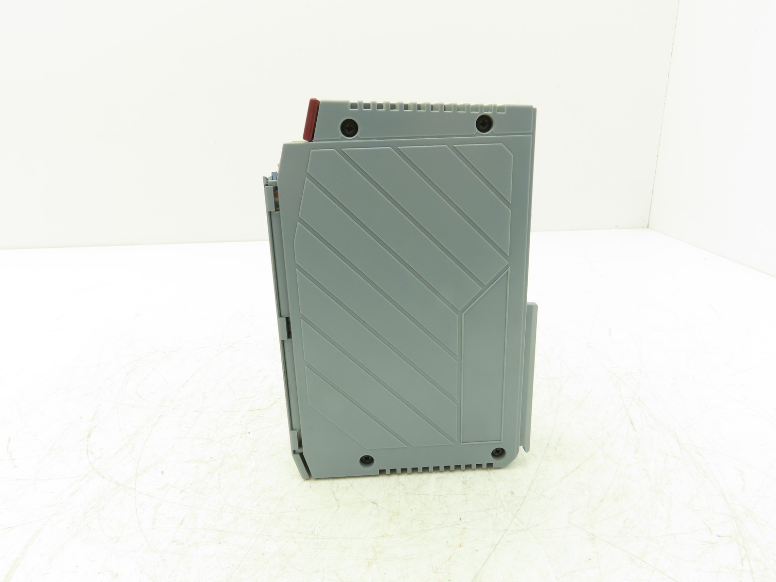B&R 3D0479.6 Digital Output Module 16 Point 24VDC 5A REV GO Cracked Plastic